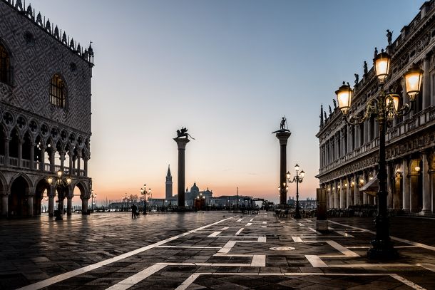 Venise s eveille 1 Pierre Chancy tirage Fine Art Une image pour rever